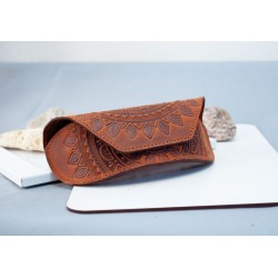 Real Leather sunglasses case for women light-brown with embossed rustic Sun | leather glasses case Boho, cute glasses case Mandala